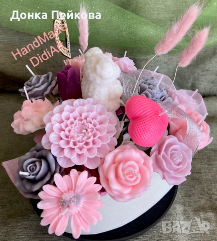 Луксозен букет от соеви свещи в тюркоаз и бяло – ръчна изработка, снимка 9 - Изкуствени цветя - 53880882