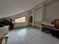 Продавам къща с хубав двор и гараж, снимка 4