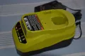 Ново зарядно устройство Ryobi от USA на 110V, снимка 2