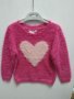 Нов детски пуловер Сърце 💓, 5-6 г., снимка 1 - Детски Блузи и туники - 42823385