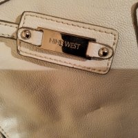 Оригинални дамска чанта + малка чантичка на NINE WEST, снимка 16 - Чанти - 35516231