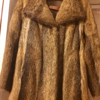 Палто Кожено от естествен косъм-нутрия, цели кожи, плътно ушити, без друг свързващ материал, снимка 1 - Палта, манта - 19741413