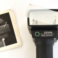 Фотографска светкавица sunpak 3075g, снимка 2 - Светкавици, студийно осветление - 39356567