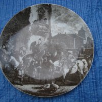 Порцеланова чиния , снимка 1 - Антикварни и старинни предмети - 31868566