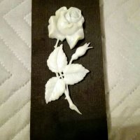 Малко пано ,,Бяла роза,,, снимка 1 - Декорация за дома - 31336856