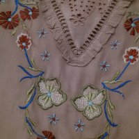 ИЗКЛЮЧИТЕЛНО КРАСИВА риза/блуза с бродерия и дантела в цвят пепел от рози , снимка 3 - Ризи - 37478470