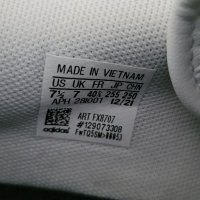 Нови оригинални Adidas, снимка 5 - Маратонки - 37681424