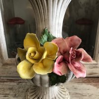 Порцеланова Кошница с цветя на Bassano Италия , снимка 4 - Вази - 38324154