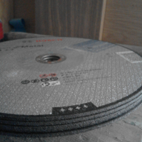 диск за метал 240и 125мм, снимка 1 - Железария - 36572438