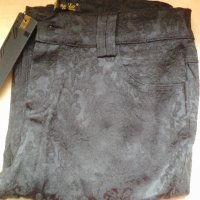 Черен дамски панталон с флорални мотиви, снимка 4 - Спортни екипи - 30622955