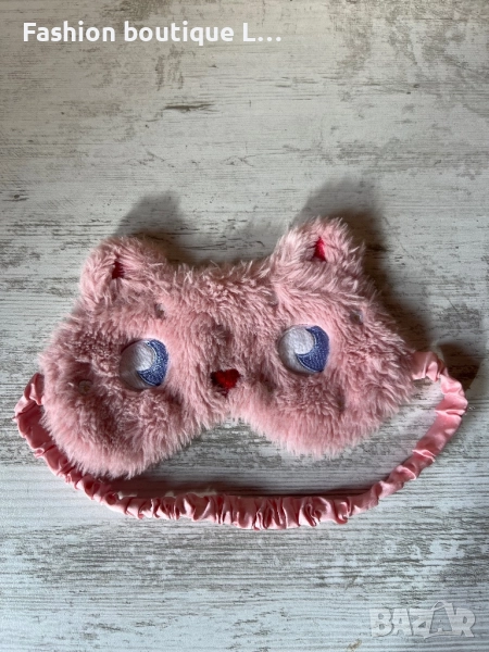 Маска за очи за сън в розов цвят мека и пухкавал с ушички и очички и сатенена ластична лента 🌸, снимка 1