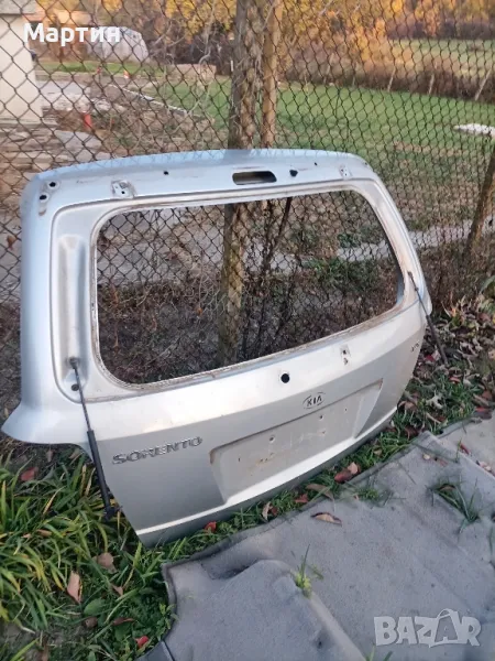 Заден капак ( необорудван ) + амортисьорите на задното стъкло за Киа Соренто , снимка 1