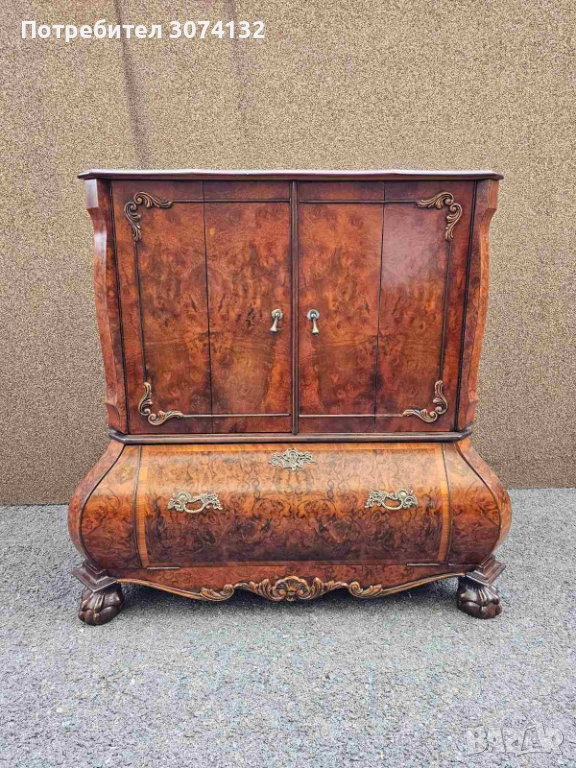 Шкаф в стил Чипъндейл с интарзия, снимка 1