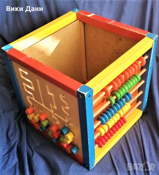 голяма дървена кутия КУБ за играчки с образователни игри по страните Швейцария, снимка 1