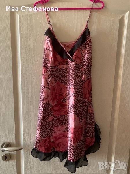 Сатенена нощница рокля розова с леопардов принт и рози , снимка 1