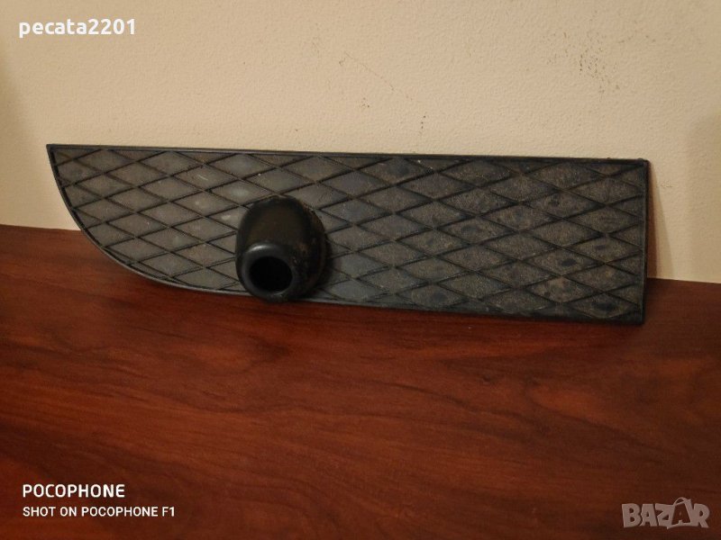 Продавам - оригинална решетка за Тоуарег, снимка 1