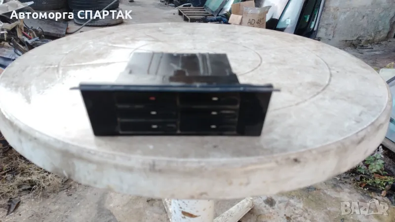 Интериорни конзоли и части за Mercedes-Benz C220, снимка 1