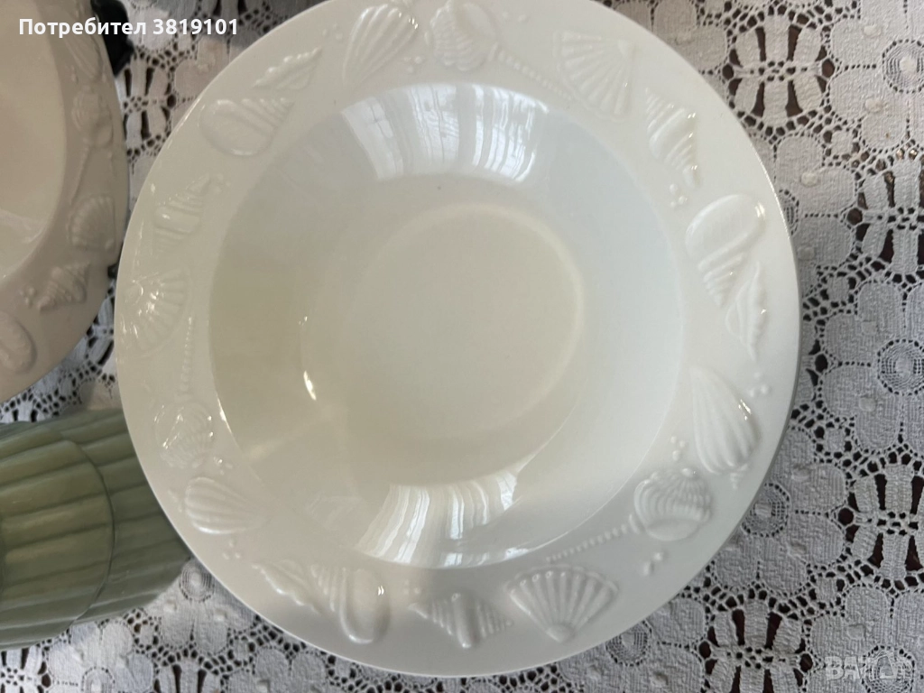 Чинии с релефни мотиви, снимка 1