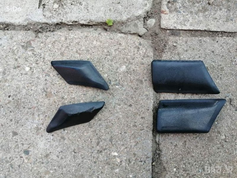 Оригинални пластмасови лайсни за вратите на 4 врат Голф 3!, снимка 1