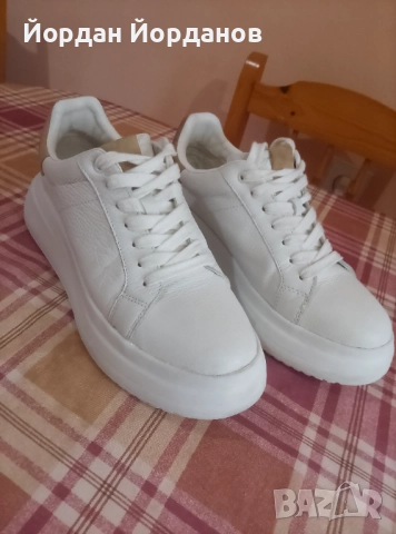 Дамски кожени спортни обувки ZARA