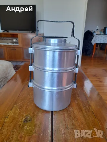 Стари алуминиеви съдове за храна