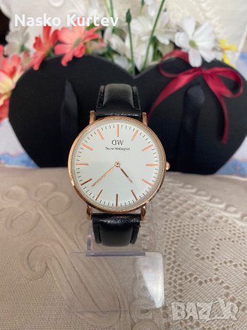 Часовник Daniel Wellington 