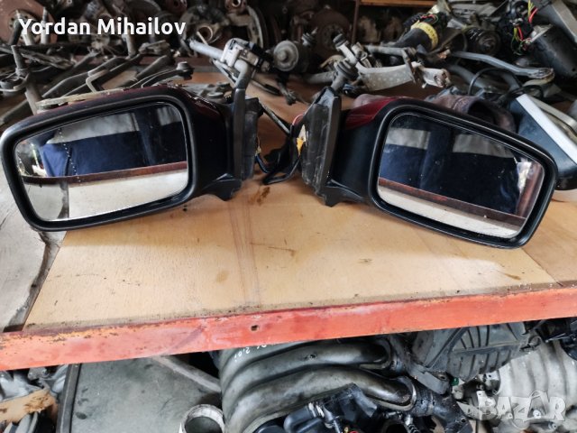 Огледала за Волво v40, снимка 2 - Части - 35076787