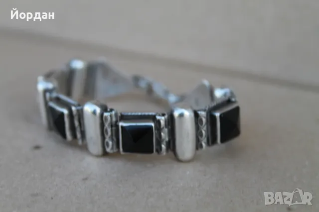 Дамска сребърна гривна с оникс, снимка 2 - Гривни - 50209898