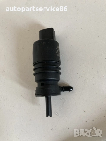 Помпа за резервоар за миене за Volkswagen Phaeton 3.0 Tdi (2008) 1J5955651