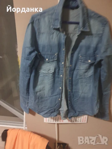 Продавам, нова дамска дънкена риза , снимка 2 - Якета - 51034615