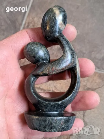 каменна статуетка майка с дете 8/3, снимка 4 - Статуетки - 50410292