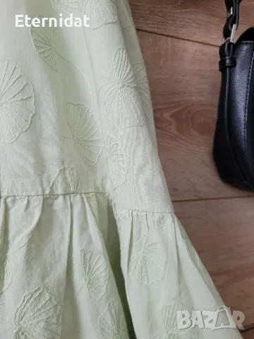 Зелена разкроена лятна рокля бродирани цветя с ефектен гръб , снимка 4 - Рокли - 49906651