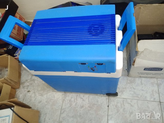 Хладилна чанта 220в и 12 в топло и студено