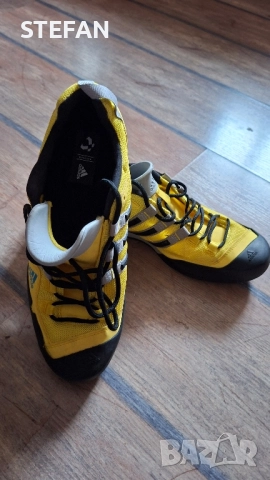 Маратонки ADIDAS TRAXION 43/, снимка 2 - Маратонки - 52385485