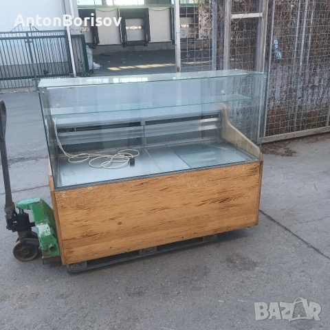 хладилна щанд витрина
