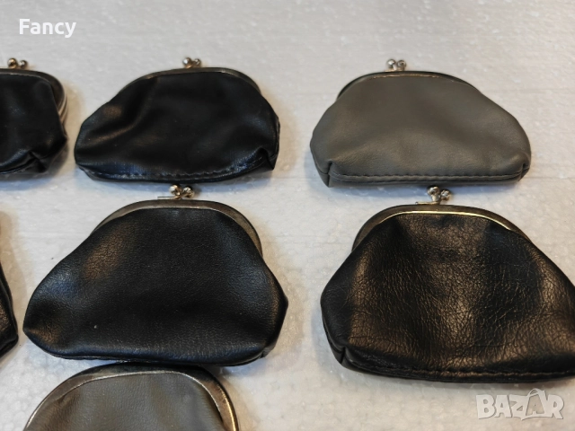 Стари дамски протмонета , снимка 4 - Други ценни предмети - 51828711