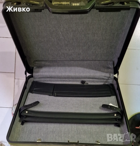 Ретро дипломатическо куфарче със опция за заключване, снимка 3 - Куфари - 52173696