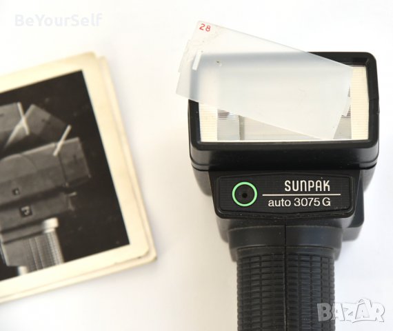 Фотографска светкавица sunpak 3075g, снимка 2 - Светкавици, студийно осветление - 39356567