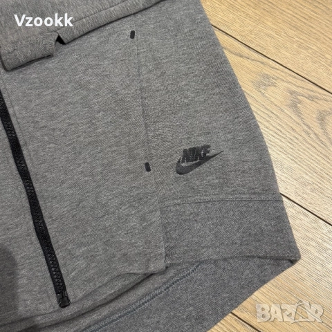 Дамско горнище Nike Tech Fleece | S размер, снимка 3 - Суичъри - 52871660