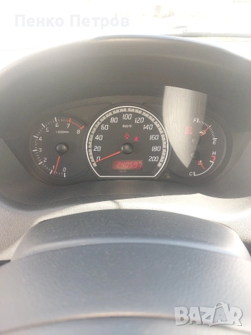 Suzuki swift 1,3 газ-бензин, снимка 6 - Автомобили и джипове - 54151885