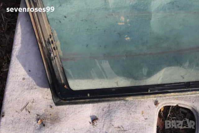 Стъкло фикс задно дясно Фолксваген Пасат B3 B4 1996 VW Passat 3 Комби, снимка 8 - Части - 48579896