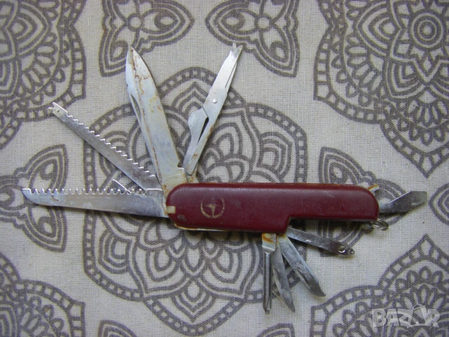 Джобно ножче с 11 инструмента, снимка 2 - Други стоки за дома - 47315846