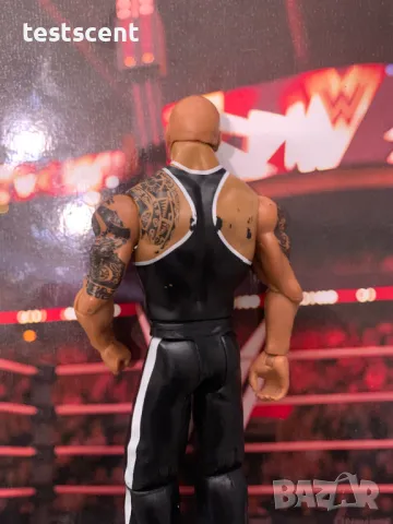 Екшън фигура WWE The Rock Скалата The Final Boss Basic mattel People's Champ figure играчка, снимка 5 - Други - 48829930