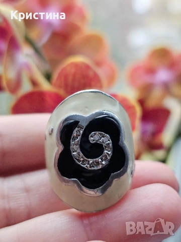Красив сребърен пръстен е емайл, снимка 3 - Пръстени - 52332218