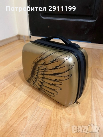 Ново куфарче за козметика Deliplus с подарък, снимка 11 - Друго оборудване - 54230446