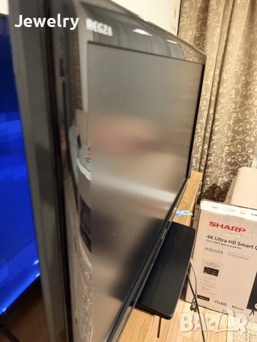  Телевизор Toshiba Regza 37AV500P (37 инча, LCD), снимка 3 - Телевизори - 56324995