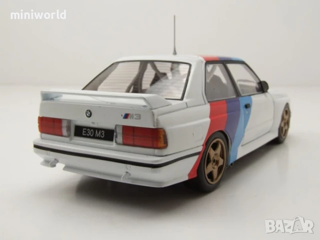 BMW M3 E30 1989 - мащаб 1:24 на Whitebox моделът е нов в кутия, снимка 2 - Колекции - 50614537