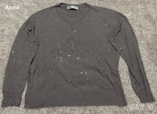 Комплект дрехи - 10€. Тесни дънки, сива блуза с камъни, черна тениска с камъни, зелена пола🔥🌸🫶🏼, снимка 3 - Други - 53917861