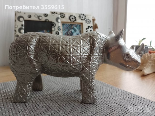 метална статуетка Носорог от Кения - 30 см 