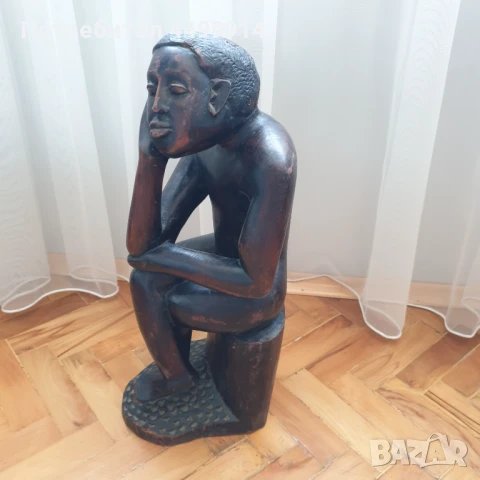 Масивна абаносова фигура от цяло дърво